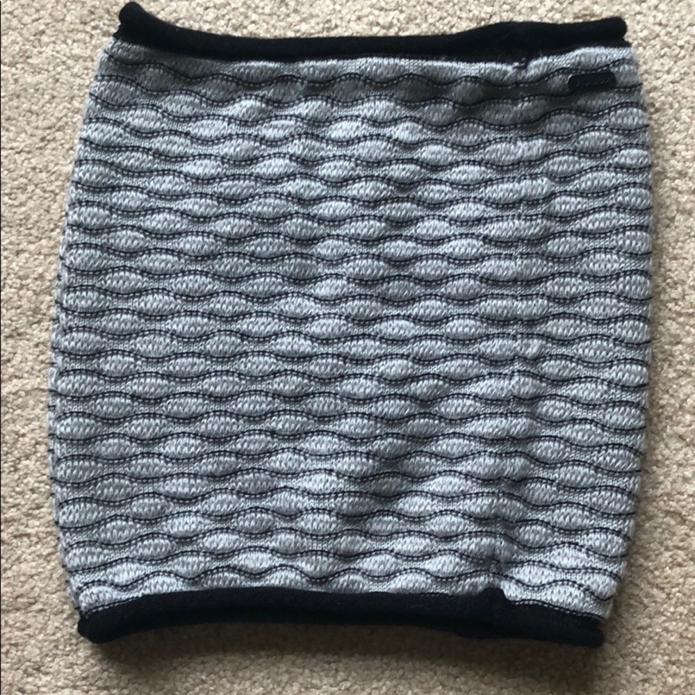 Infinity scarf - Picture 2 of 2